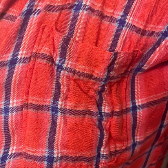 The Perfect Shirt-Small Women’s colorful flannel. - Picture 5 of 6